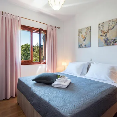 Wonderful - 3 Bedrooms & Private Pool - Ena - Corfu Villa *
